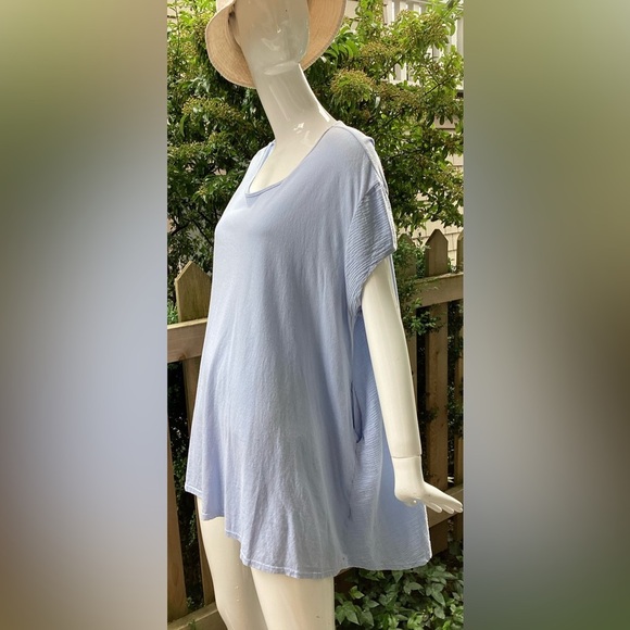 Made in Italy blue cotton blend short sleeves top. Small - Picture 6 of 14